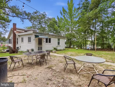 Exterior - 285 Cove Rd, Pasadena, MD 21122 photo 5 of 21