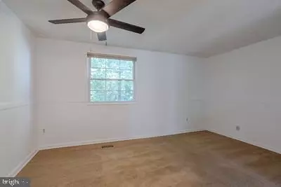 Bedroom - 7906 Wellesley Ct, Pasadena, MD 21122 photo 3 of 3