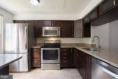 Kitchen - 7906 Wellesley Ct, Pasadena, MD 21122 photo 1 of 2