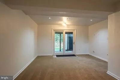 Living - 7906 Wellesley Ct, Pasadena, MD 21122 photo 6 of 6