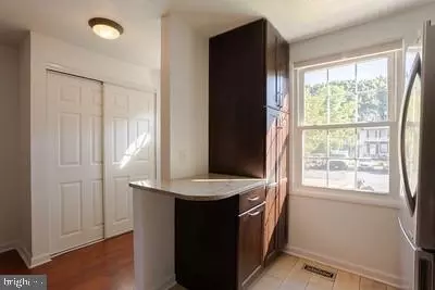 Entry Way - 7906 Wellesley Ct, Pasadena, MD 21122 photo 1 of 3