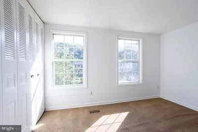 Bedroom - 7906 Wellesley Ct, Pasadena, MD 21122 photo 1 of 3