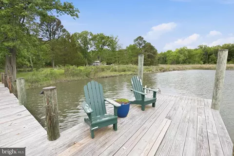 Exterior - 5865 Deale Beach Rd, Deale, MD 20751 photo 9 of 11