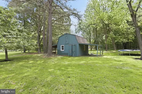 Exterior - 5865 Deale Beach Rd, Deale, MD 20751 photo 4 of 11