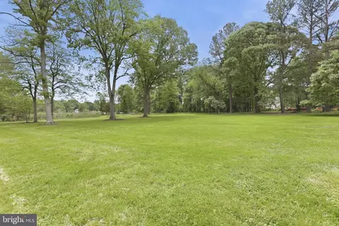 Exterior - 5865 Deale Beach Rd, Deale, MD 20751 photo 8 of 11