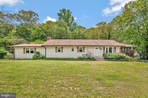 893 Harwood Rd, Harwood, MD 20776