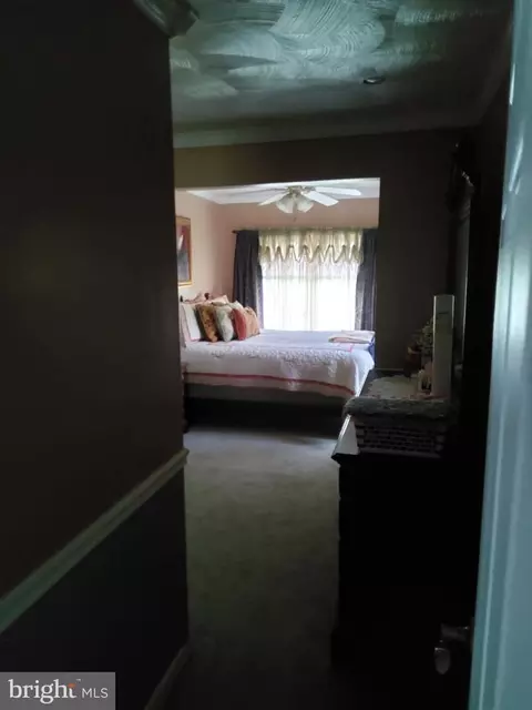 Bedroom - 1222 Hillside Rd, Pasadena, MD 21122 photo 12 of 13