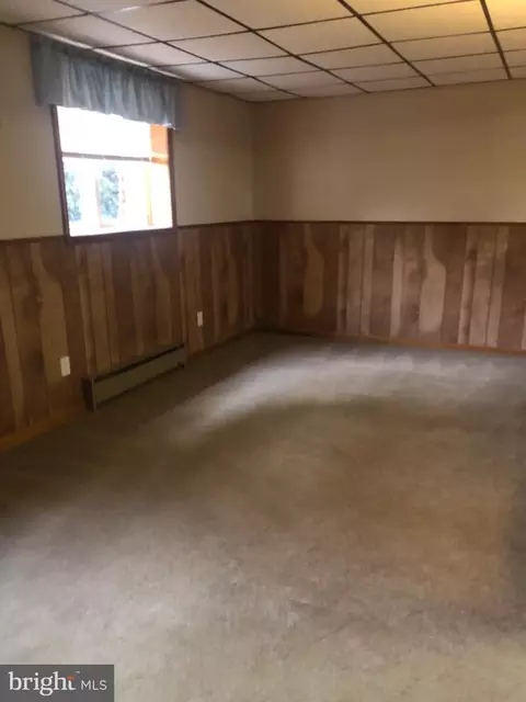 Living - 1222 Hillside Rd, Pasadena, MD 21122 photo 1 of 1