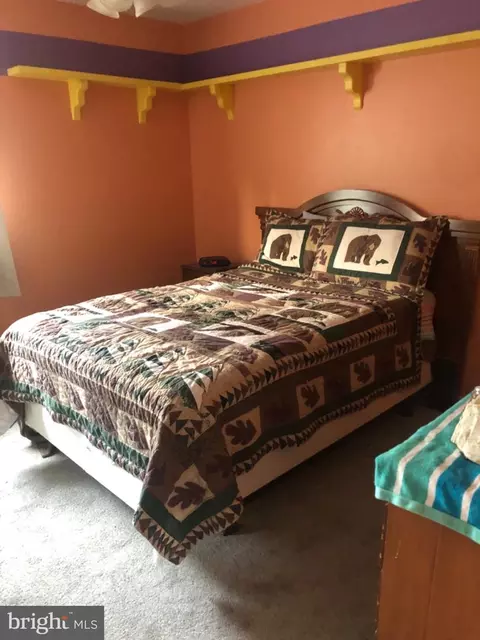 Bedroom - 1222 Hillside Rd, Pasadena, MD 21122 photo 8 of 13
