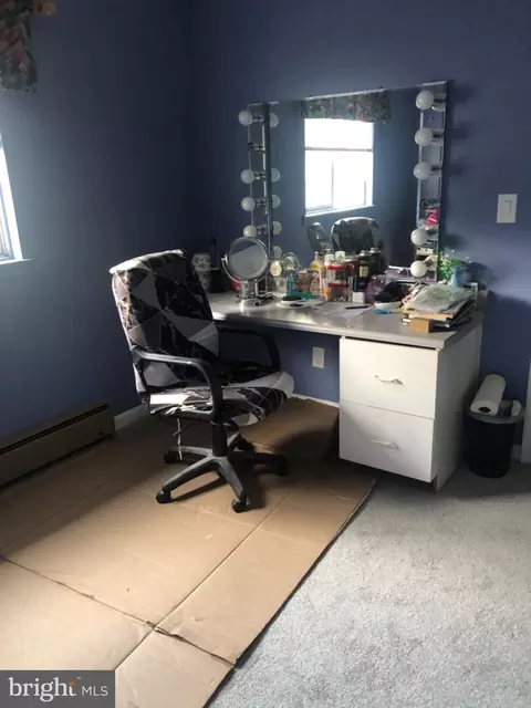 Bedroom - 1222 Hillside Rd, Pasadena, MD 21122 photo 6 of 13