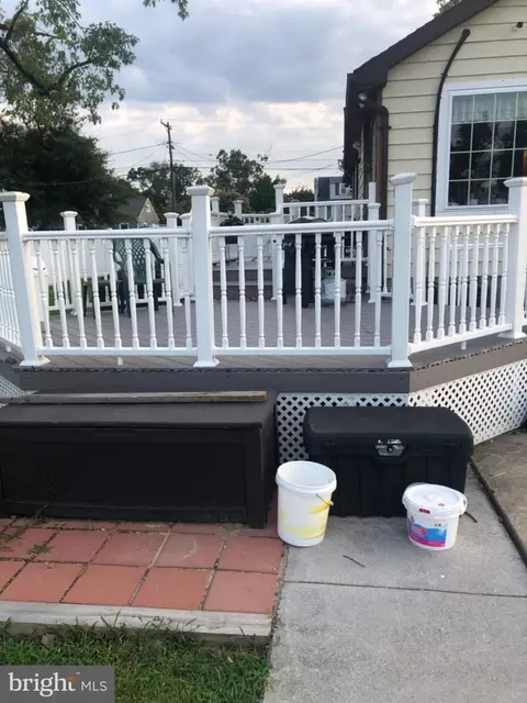 Exterior - 1222 Hillside Rd, Pasadena, MD 21122 photo 2 of 6