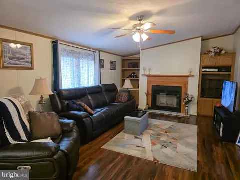 74 Edward Ln, Lothian, MD 20711 photo 7