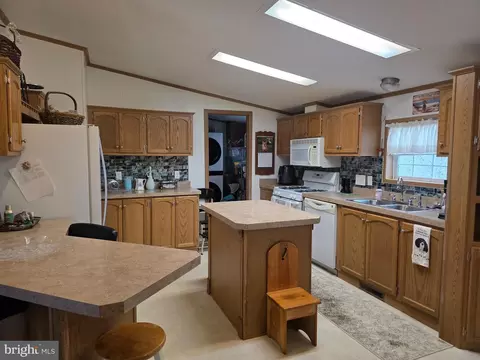 74 Edward Ln, Lothian, MD 20711 photo 8