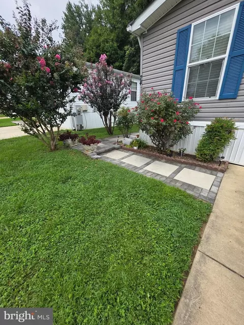 74 Edward Ln, Lothian, MD 20711 photo 2