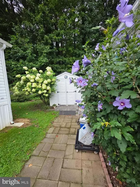 74 Edward Ln, Lothian, MD 20711 photo 4