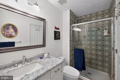 Bath - 6310 Westmont Ct, Dunkirk, MD 20754 photo 2 of 4