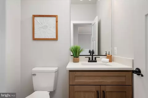 Bath - 947 Marzoff Rd, Deale, MD 20751 photo 1 of 6