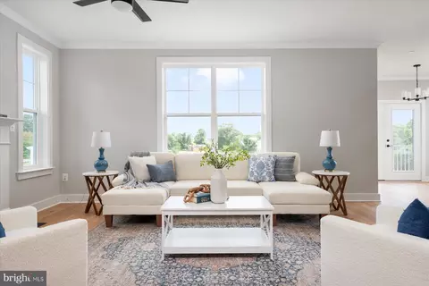 Living - 947 Marzoff Rd, Deale, MD 20751 photo 1 of 4