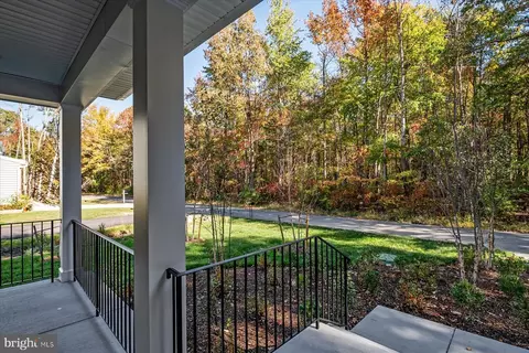 Exterior - 947 Marzoff Rd, Deale, MD 20751 photo 4 of 5