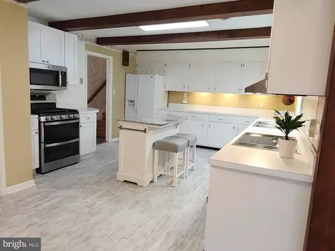 212 Oak Ave, Severna Park, MD 21146
