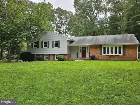 212 Oak Ave, Severna Park, MD 21146