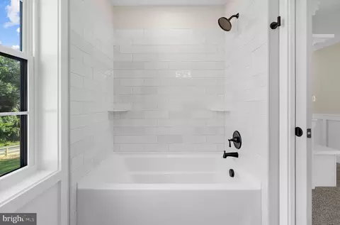 Bath - 1921 Main Ave, Pasadena, MD 21122 photo 5 of 6