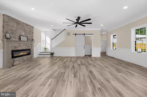 Living - 1921 Main Ave, Pasadena, MD 21122 photo 3 of 3