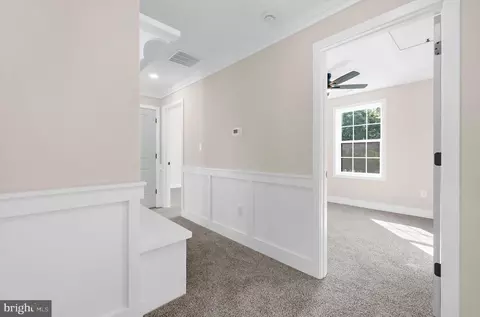 Entry Way - 1921 Main Ave, Pasadena, MD 21122 photo 9 of 10