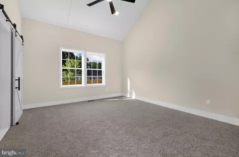 Bedroom - 1921 Main Ave, Pasadena, MD 21122 photo 2 of 5