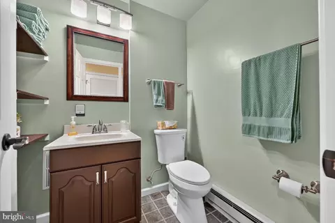 Bath - 2803 Erna Ct, Crofton, MD 21114 photo 4 of 4