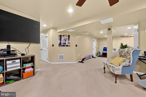 Entry Way - 2803 Erna Ct, Crofton, MD 21114 photo 8 of 9