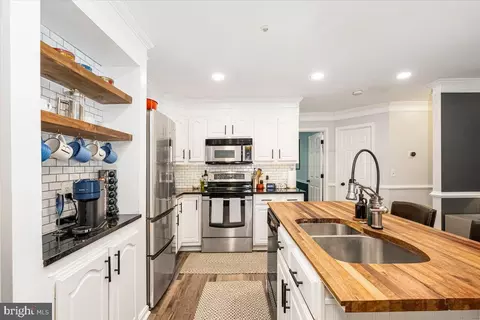 Kitchen - 50 Greystone Ct #D, Annapolis, MD 21403 photo 7 of 10