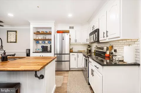 Kitchen - 50 Greystone Ct #D, Annapolis, MD 21403 photo 2 of 10