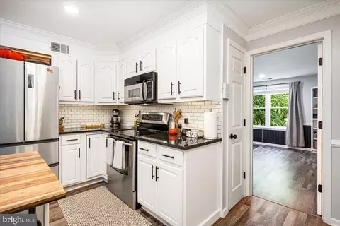 Kitchen - 50 Greystone Ct #D, Annapolis, MD 21403 photo 3 of 10