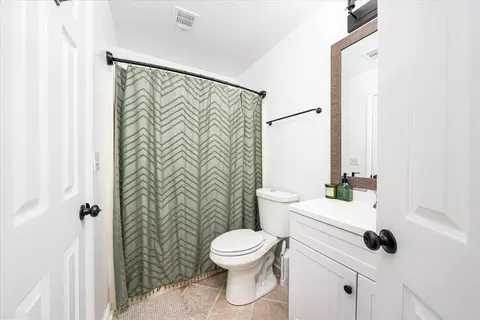 Bath - 50 Greystone Ct #D, Annapolis, MD 21403 photo 2 of 3