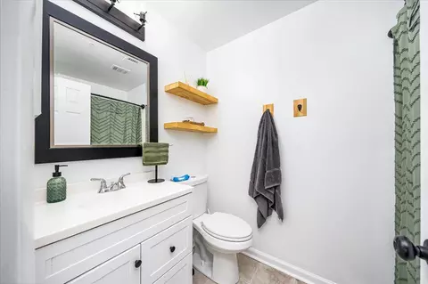 Bath - 50 Greystone Ct #D, Annapolis, MD 21403 photo 1 of 3