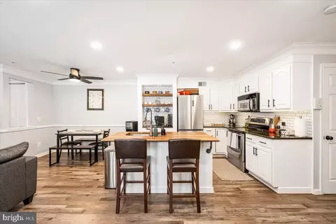 Kitchen - 50 Greystone Ct #D, Annapolis, MD 21403 photo 4 of 10