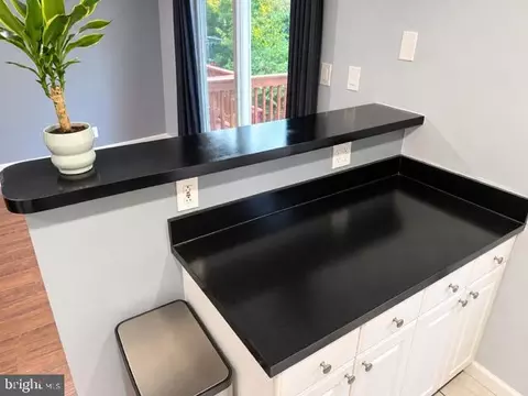 Kitchen - 1008 Cape Splitt Harbour, Pasadena, MD 21122 photo 5 of 6