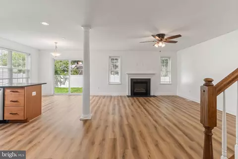 Living - 808 204th St, Pasadena, MD 21122 photo 1 of 4
