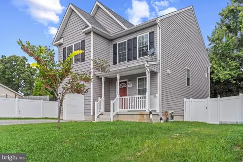 Exterior - 808 204th St, Pasadena, MD 21122 photo 2 of 3