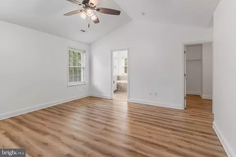 Entry Way - 808 204th St, Pasadena, MD 21122 photo 7 of 9