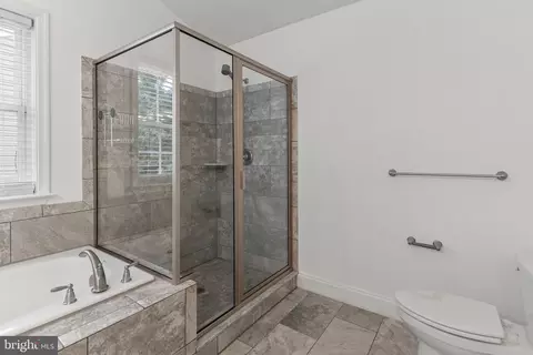 Bath - 808 204th St, Pasadena, MD 21122 photo 3 of 4