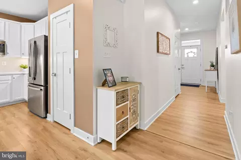 Entry Way - 3129 Meander Bnd, Odenton, MD 21113 photo 4 of 10