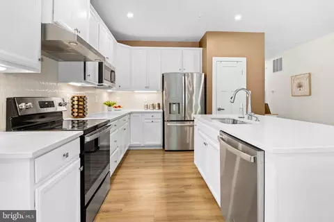 Kitchen - 3129 Meander Bnd, Odenton, MD 21113 photo 4 of 6