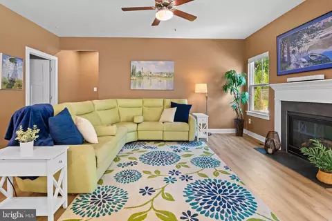 Living - 3129 Meander Bnd, Odenton, MD 21113 photo 1 of 2