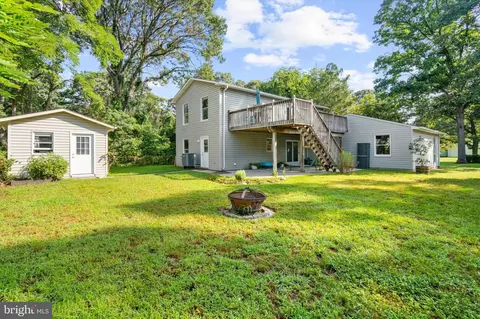 Exterior - 128 Delaware Ave, Pasadena, MD 21122 photo 4 of 4