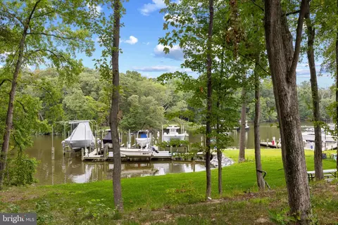 View/Area - 7962 Frances Ln, Pasadena, MD 21122 photo 2 of 3