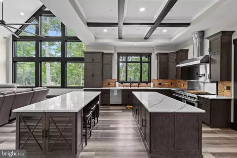 Kitchen - 7962 Frances Ln, Pasadena, MD 21122 photo 3 of 4