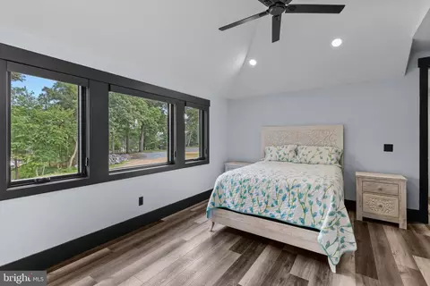 Bedroom - 7962 Frances Ln, Pasadena, MD 21122 photo 5 of 6