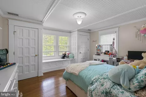 Bedroom - 333 E Maple Rd, Linthicum Heights, MD 21090 photo 1 of 5